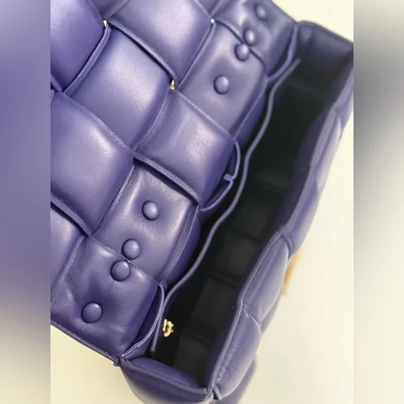 Bottega Veneta Lambskin Maxi Intrecciato Padded Chain Cassette Crossbody ~ NWOT - Picture 11 of 12